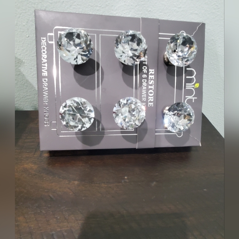 Sets of 6-Drawer Decorative Knobs